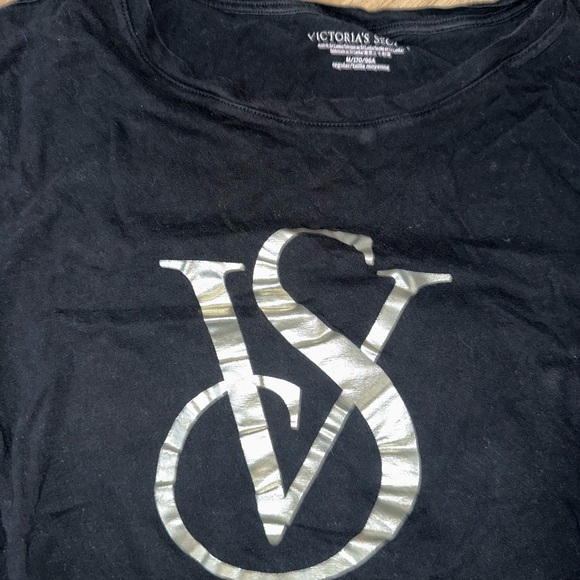 Victoria’s Secret Black Graphic Logo T-Shirt Silver VS Emblem Size M - Picture 4 of 6